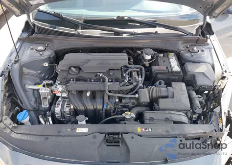 2022 Hyundai Elantra Sel z USA, uszkodzony, nr VIN KMHLM4AG9NU285099